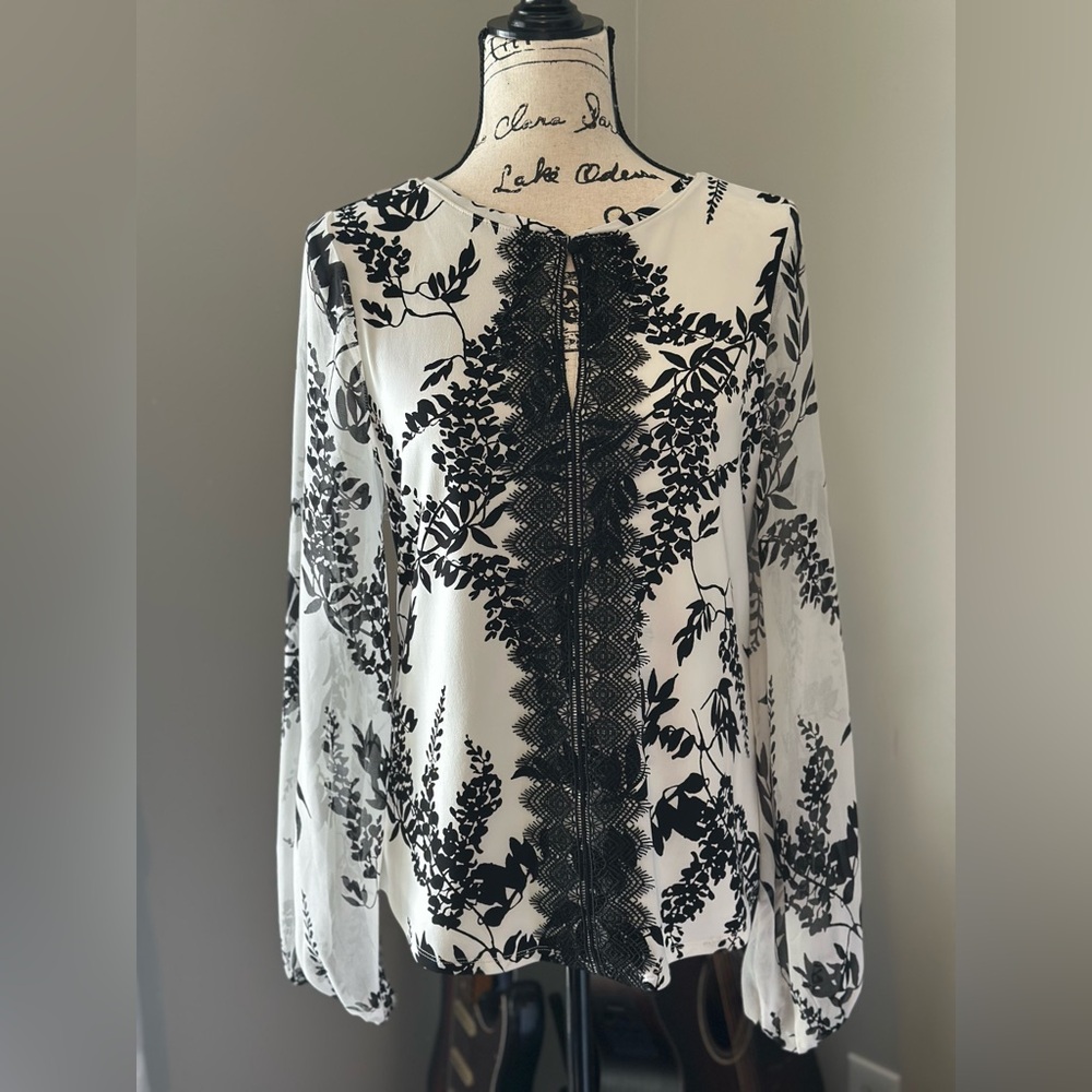 White House Black Market Floral Blouse